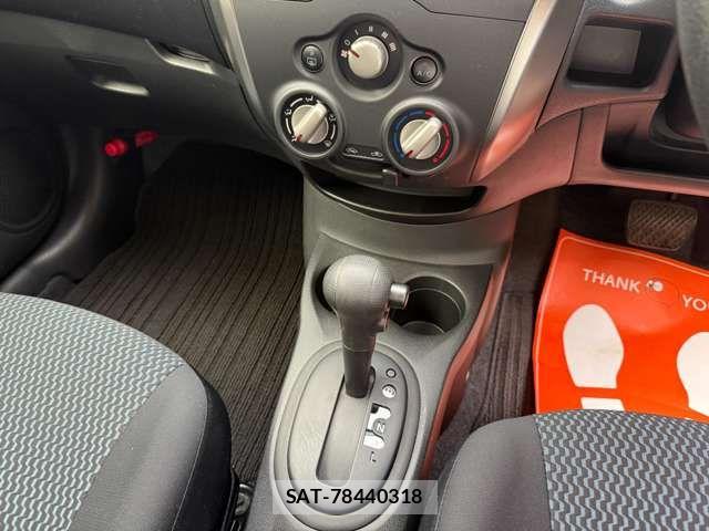 Nissan NOTE 2013-06 6910639-9