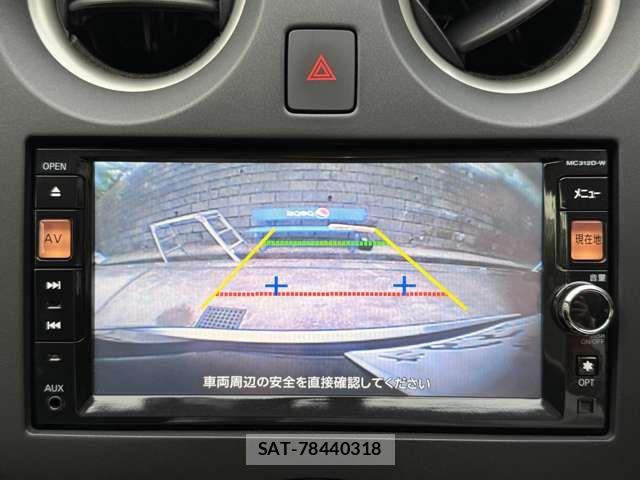 Nissan NOTE 2013-06 6910639-6