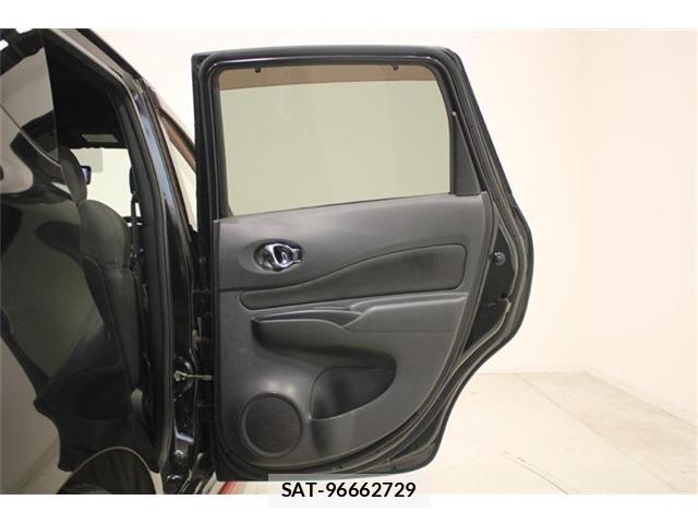 Nissan NOTE 2018-03 6910594-29