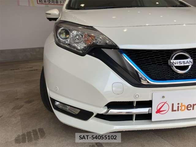 Nissan NOTE 2017-07 6910579-13