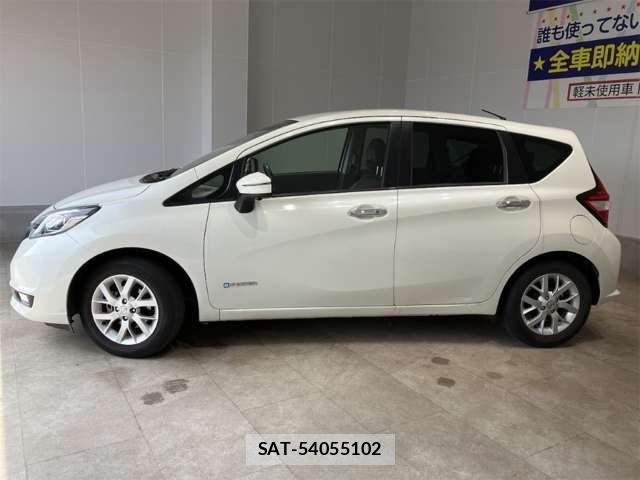 Nissan NOTE 2017-07 6910579-19