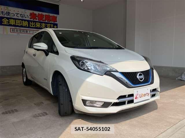 Nissan NOTE 2017-07 6910579-5