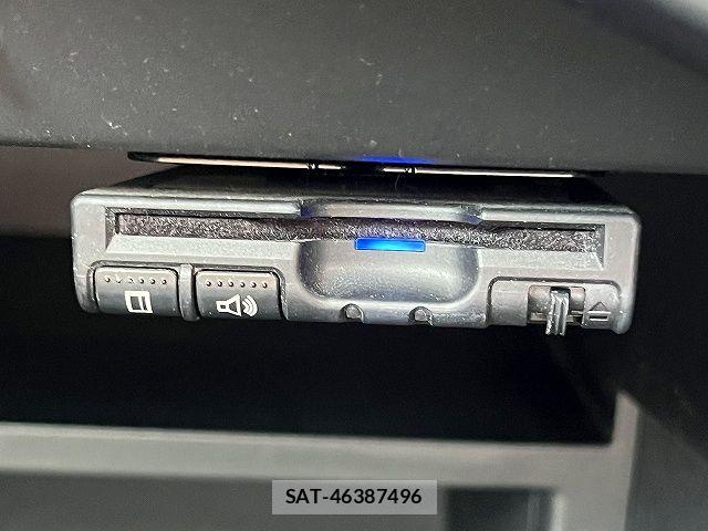 Nissan NOTE 2019-04 6910558-15