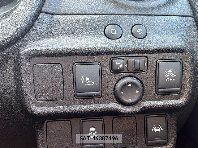 Nissan NOTE 2019-04 6910558-16