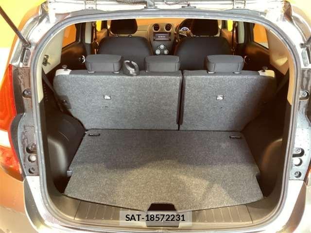 Nissan NOTE 2017-08 6910608-16
