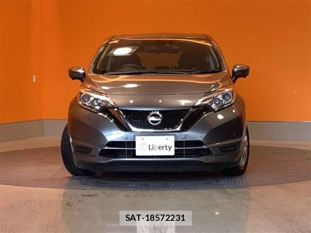 Nissan NOTE 2017-08 6910608-4