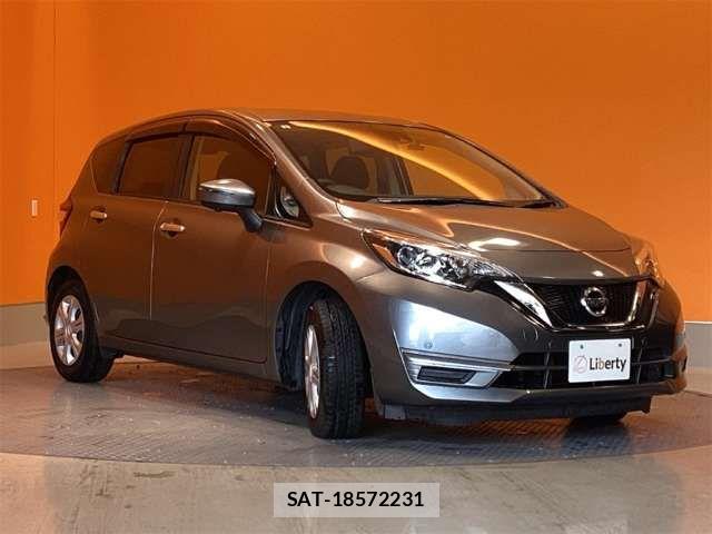 Nissan NOTE 2017-08 6910608-5