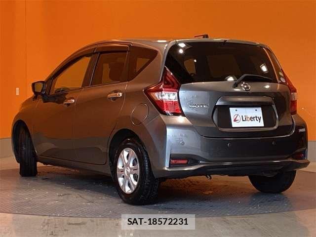 Nissan NOTE 2017-08 6910608-7