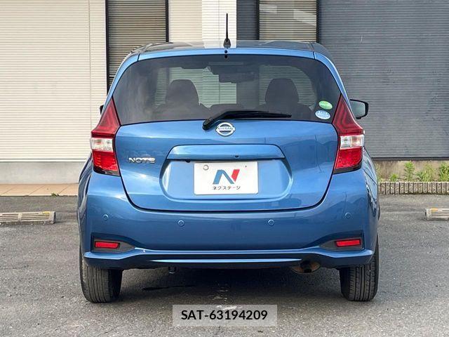 Nissan NOTE 2018-07 6910599-14