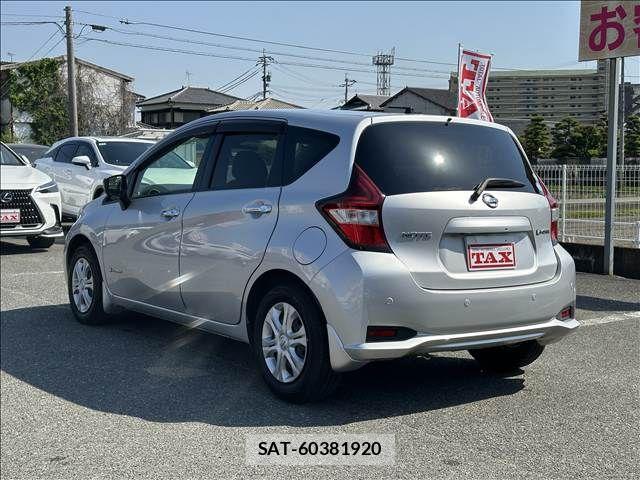 Nissan NOTE 2017-01 6910588-0