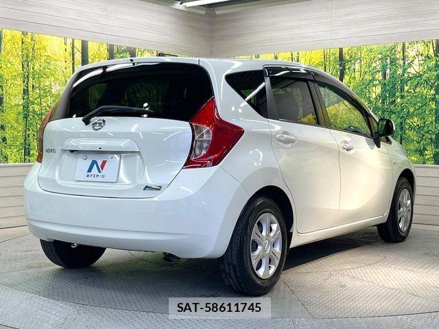 Nissan NOTE 2013-09 6996593-16
