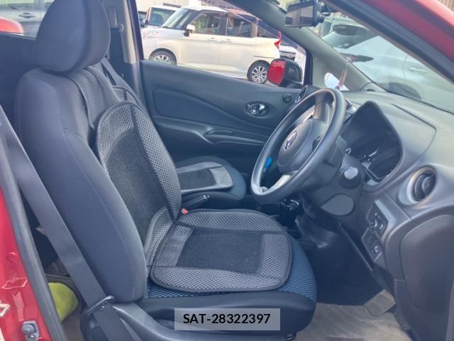 Nissan NOTE 2013-06 6996625-10