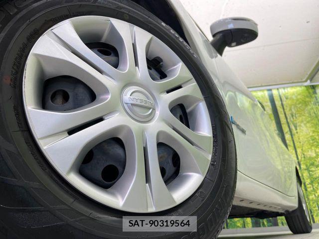 Nissan NOTE 2017-03 6996568-12