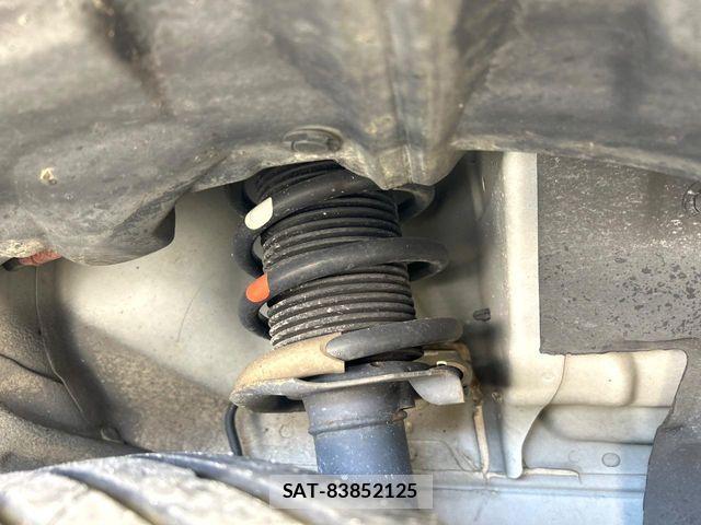 Nissan NOTE 2018-03 6996566-19