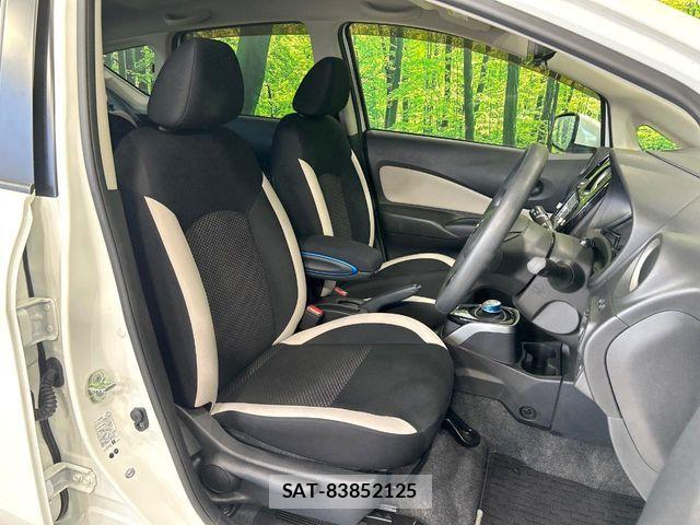 Nissan NOTE 2018-03 6996566-7