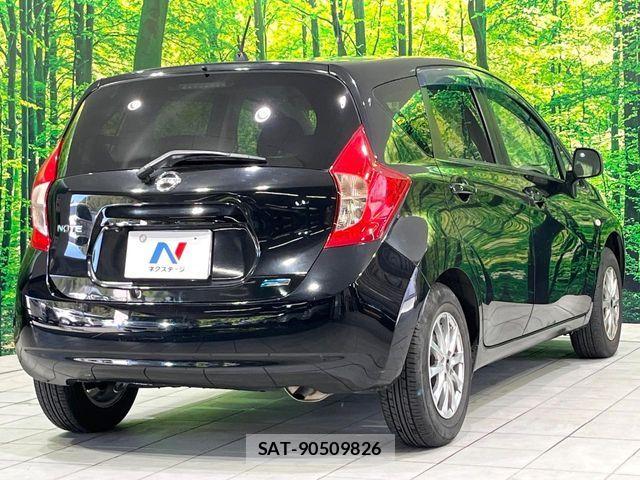 Nissan NOTE 2013-03 6996621-13