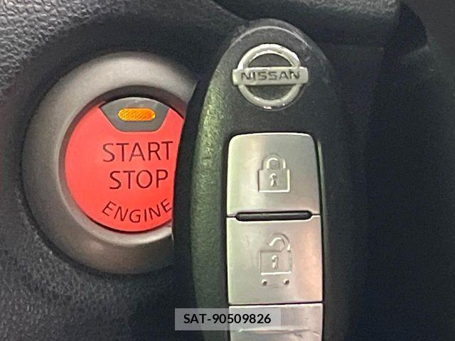 Nissan NOTE 2013-03 6996621-6