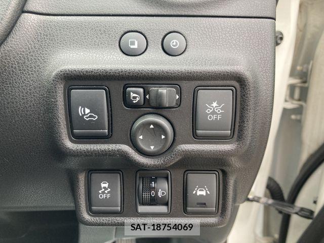 Nissan NOTE 2017-04 6996500-18