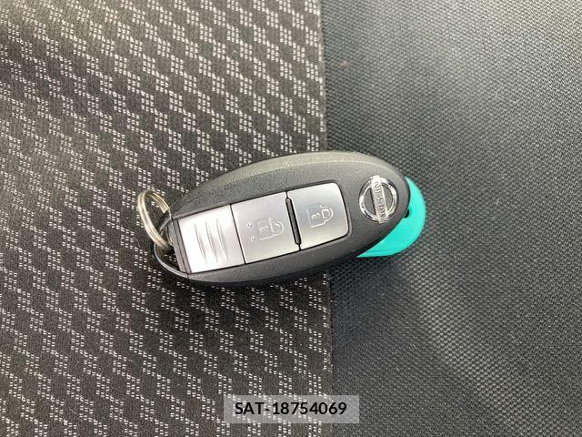 Nissan NOTE 2017-04 6996500-25