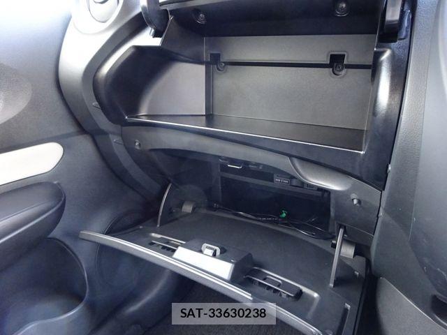 Nissan NOTE 2019-03 6996587-9