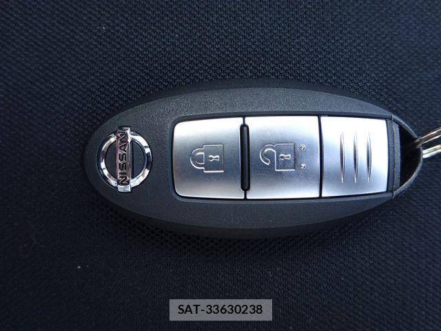 Nissan NOTE 2019-03 6996587-18