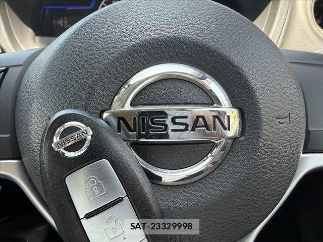 Nissan NOTE 2017-06 6996588-21