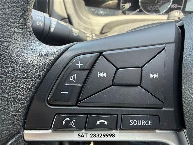 Nissan NOTE 2017-06 6996588-22