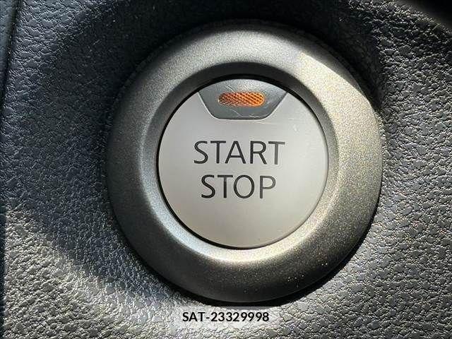 Nissan NOTE 2017-06 6996588-25