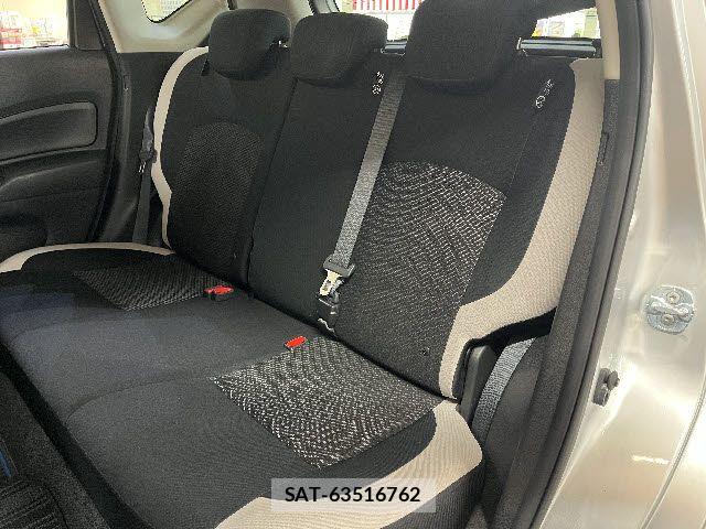Nissan NOTE 2017-04 6996616-12