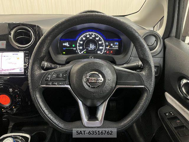 Nissan NOTE 2017-04 6996616-13