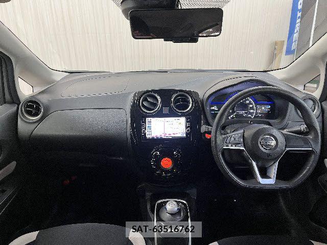 Nissan NOTE 2017-04 6996616-1