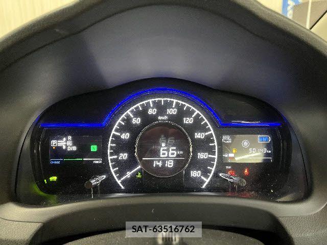 Nissan NOTE 2017-04 6996616-7