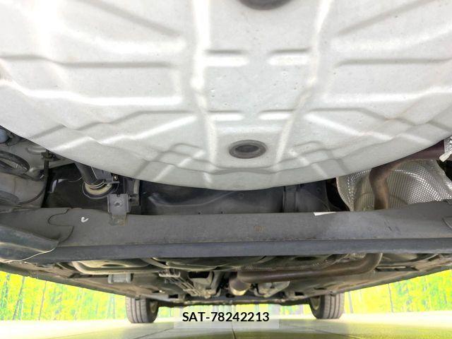 Nissan NOTE 2015-09 7021131-18