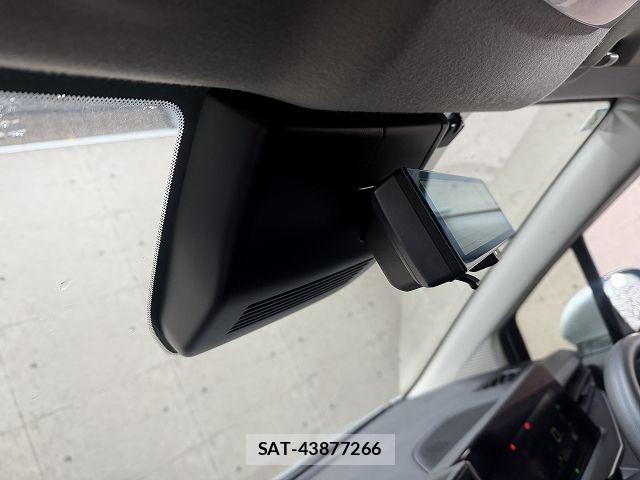 Nissan NOTE 2021-04 7021123-18