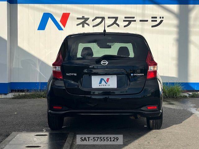 Nissan NOTE 2018-04 7021130-15