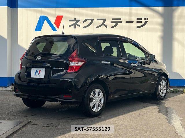 Nissan NOTE 2018-04 7021130-17