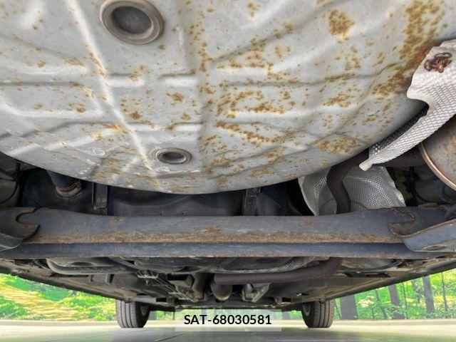 Nissan NOTE 2013-05 7021134-18