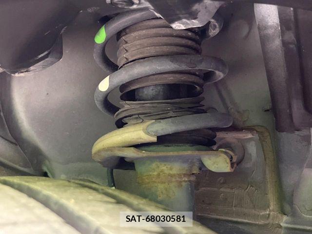 Nissan NOTE 2013-05 7021134-19