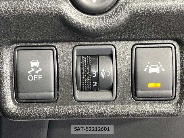 Nissan NOTE 2017-03 7021129-4