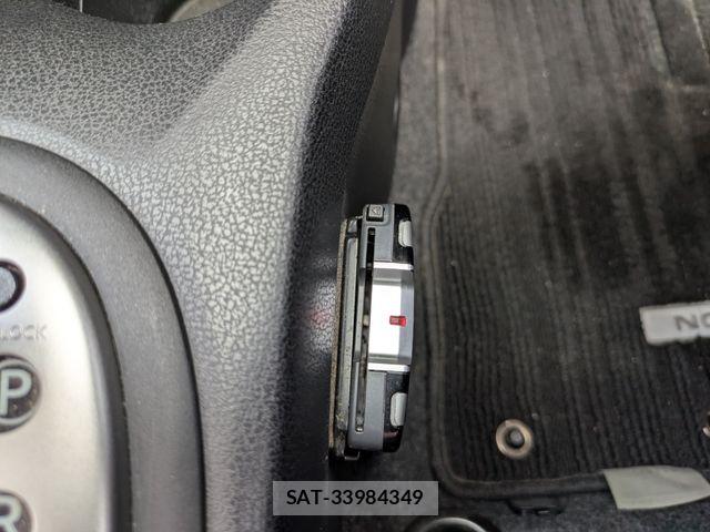 Nissan NOTE 2015-07 7021137-13