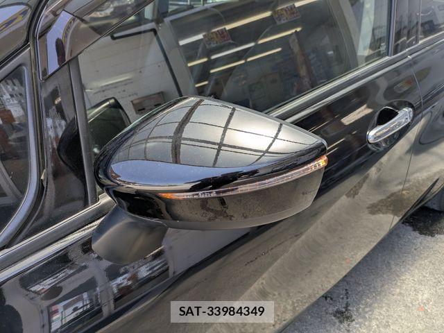 Nissan NOTE 2015-07 7021137-21