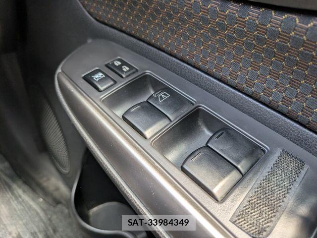Nissan NOTE 2015-07 7021137-29