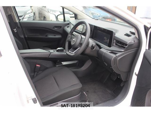 Nissan NOTE 2022-07 7021121-22