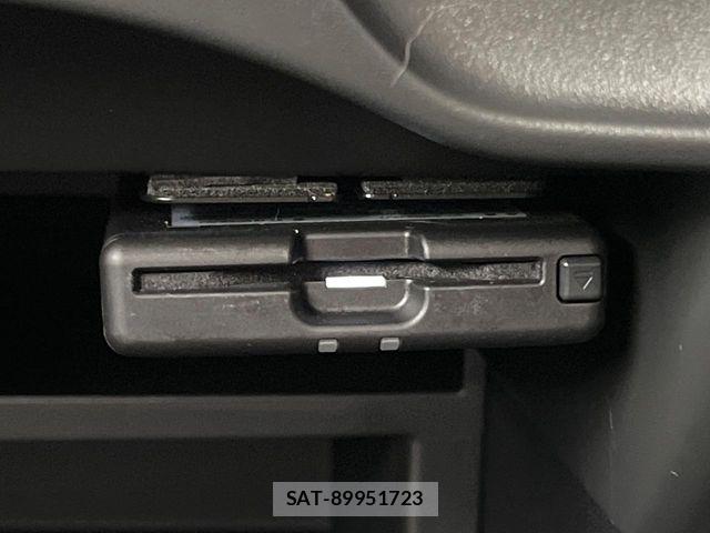 Nissan NOTE 2019-12 7021112-7
