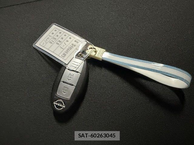 Nissan NOTE 2021-04 7021120-21