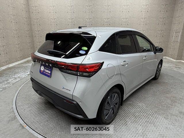 Nissan NOTE 2021-04 7021120-3