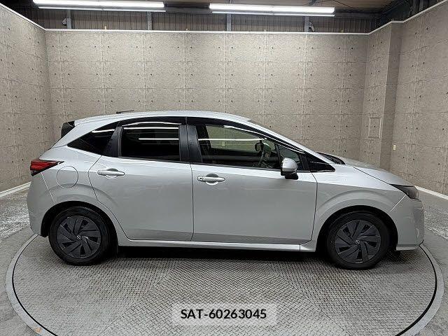 Nissan NOTE 2021-04 7021120-5