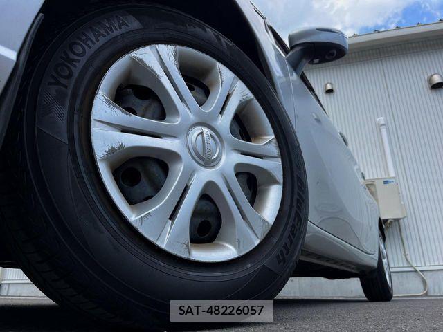 Nissan NOTE 2017-08 7060043-11