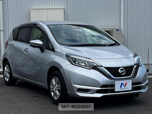 Nissan NOTE 2017-08 7060043-14