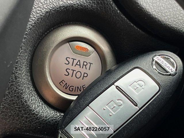 Nissan NOTE 2017-08 7060043-4